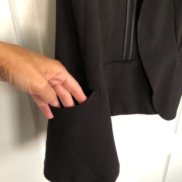 Dynamite open black blazer vest pockets xs - Picture 5 of 5